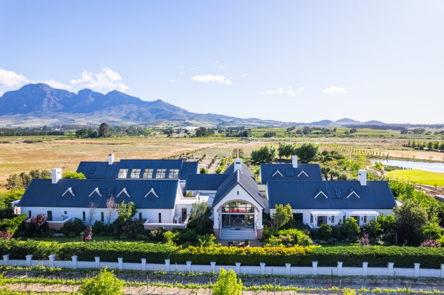 7 Bedroom Property for Sale in Val De Vie Estate Western Cape